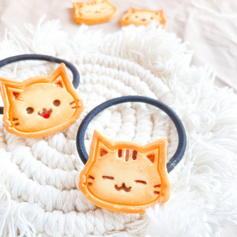 Cat Face Cookie Hair Tie - Hair Accessories - Clay 