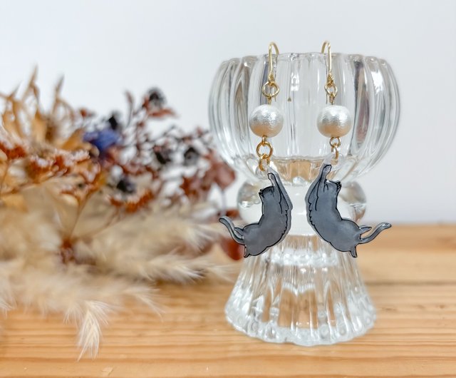 横跳び ねこ ピアス イヤリング - ショップ omame商店 ピアス