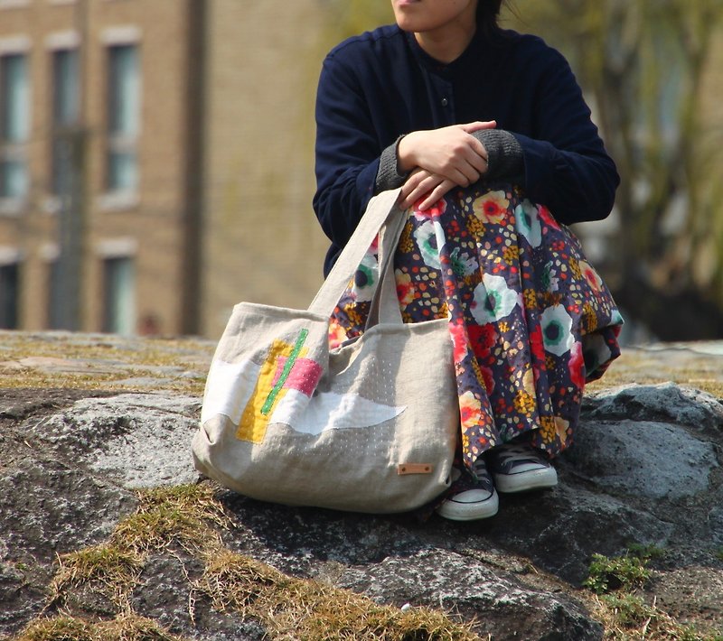Linen collage Tote Bag Big Tote harusame - Messenger Bags & Sling Bags - Cotton & Hemp Khaki