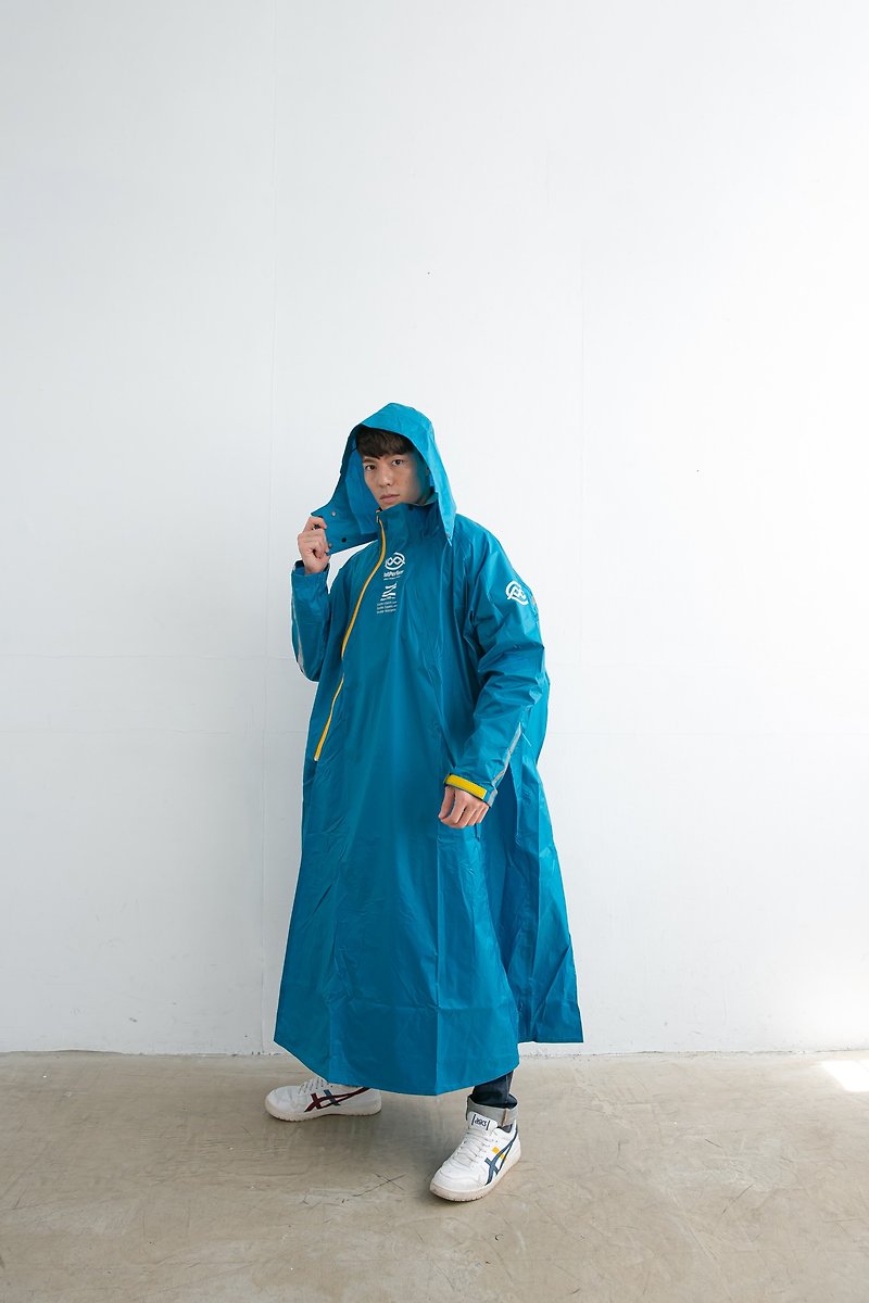 (Backpack style) Go to the rain and walk Plus slanting double zipper patented one-piece raincoat - Pacific Blue - Umbrellas & Rain Gear - Plastic Blue
