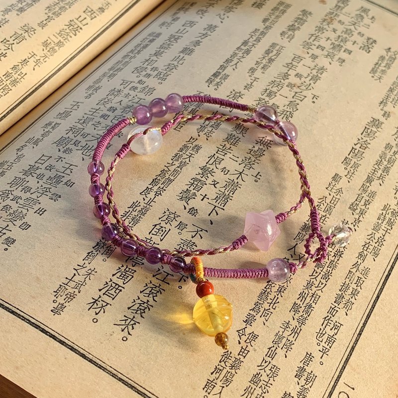 手作 初晴。天然月光石平安扣編織手鏈金珀鈴鐺南紅紫鋰輝手鏈 - 手鍊/手環 - 水晶 紫色