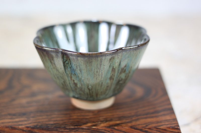 【送禮好物】森林 天目釉 花瓣茶杯 茶碗 鶯歌名家葉敏祥作品 - 茶壺/茶杯/茶具 - 瓷 