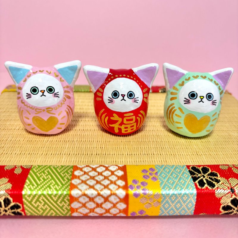 Lucky cat right [small] pastel green - Items for Display - Clay Green