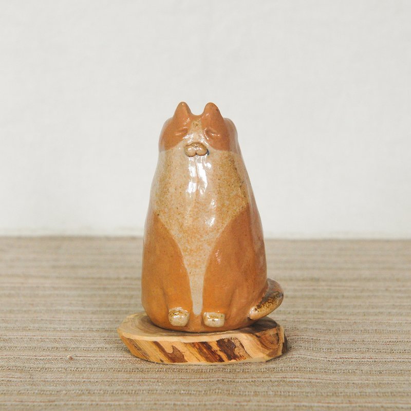 Chai pottery hand made cute little orange cat flower ornaments doll - Items for Display - Pottery Orange