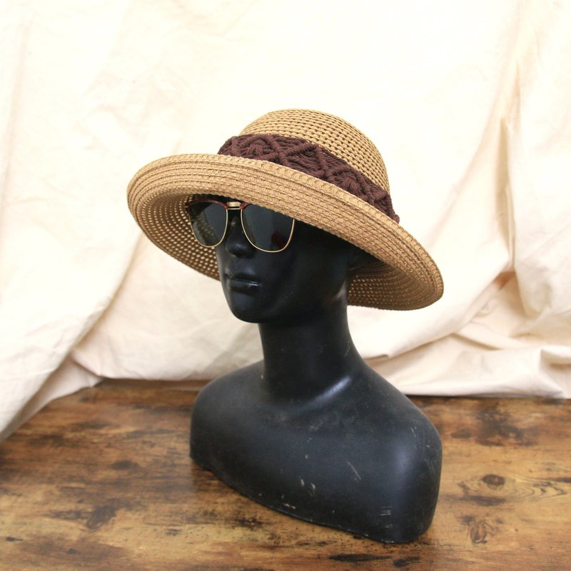 Back to Green::編織草帽 咖色立體織紋  d-52//vintage hat - 帽子 - 植物．花 