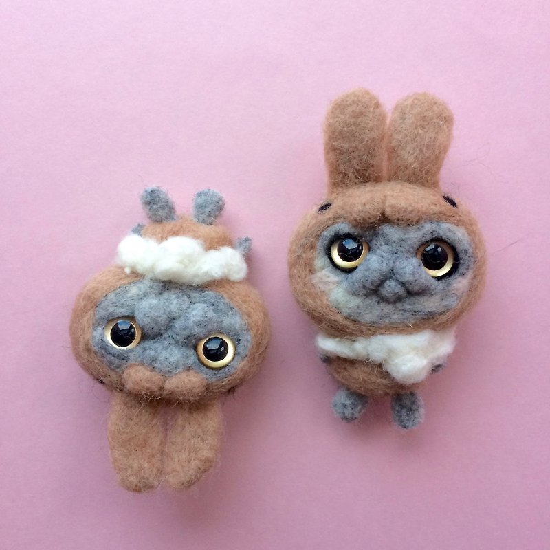 Hang Tsai series wool cat and rabbit brooch