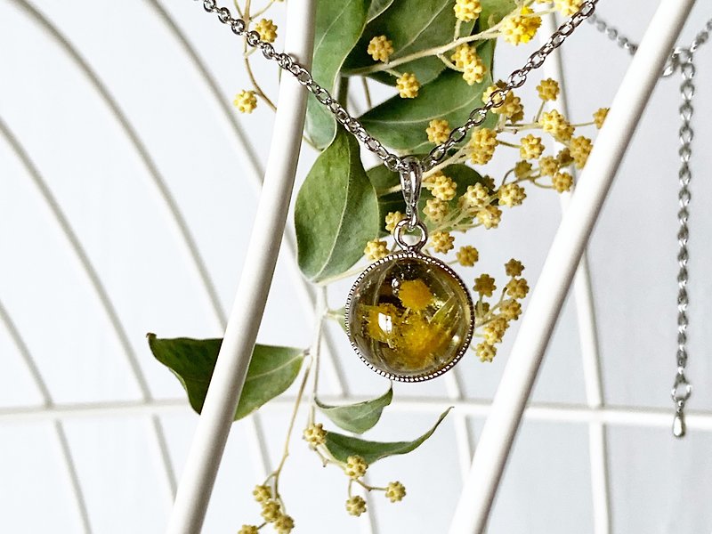 Mimosa Round Flower lover(Pendant) - Necklaces - Resin Yellow