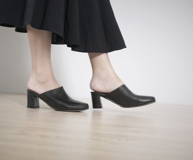ミュールヒール（エクストリームブラック）ブラックミッドハイヒール