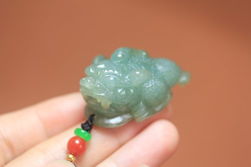 翠玉兒原創珠寶 【招財金蟾】天然翡翠掛件/項鏈/吊墜三足金蟾家居風水辦公室鎮宅