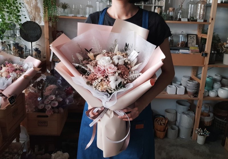 永生花+乾燥花│霧粉玫瑰花束│歡迎自取│萬用祝賀花禮 - 乾燥花/永生花 - 植物．花 粉紅色