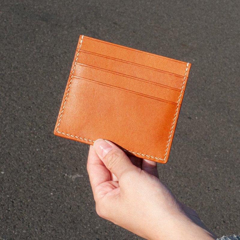 【QueeniQue】名片夾/卡片夾/植鞣皮革 (三色) - 卡片套/卡片盒 - 真皮 多色