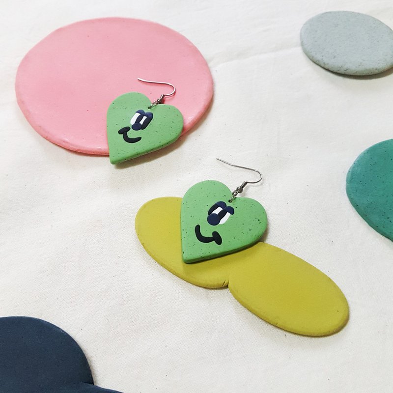 ㄎ ㄧ ㄤ series earrings-large cute emoji green love heart (can be changed to Clip-On ) - Earrings & Clip-ons - Clay Green