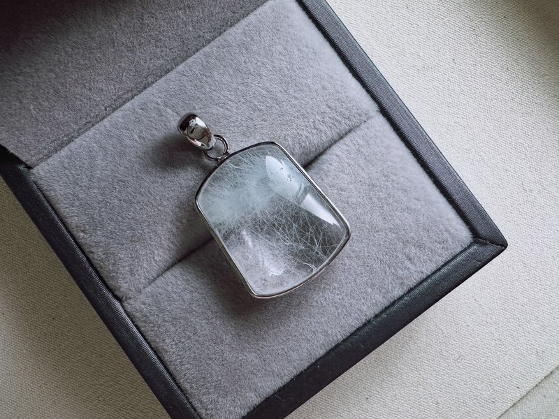 藍兔毛髮水晶・極細絲霧光白銅款 - 項鍊 - 水晶 