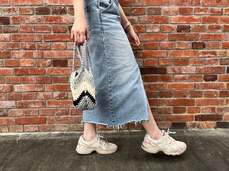 【Knitted Balloon Small Waste Bag】 - Messenger Bags & Sling Bags - Other Man-Made Fibers 
