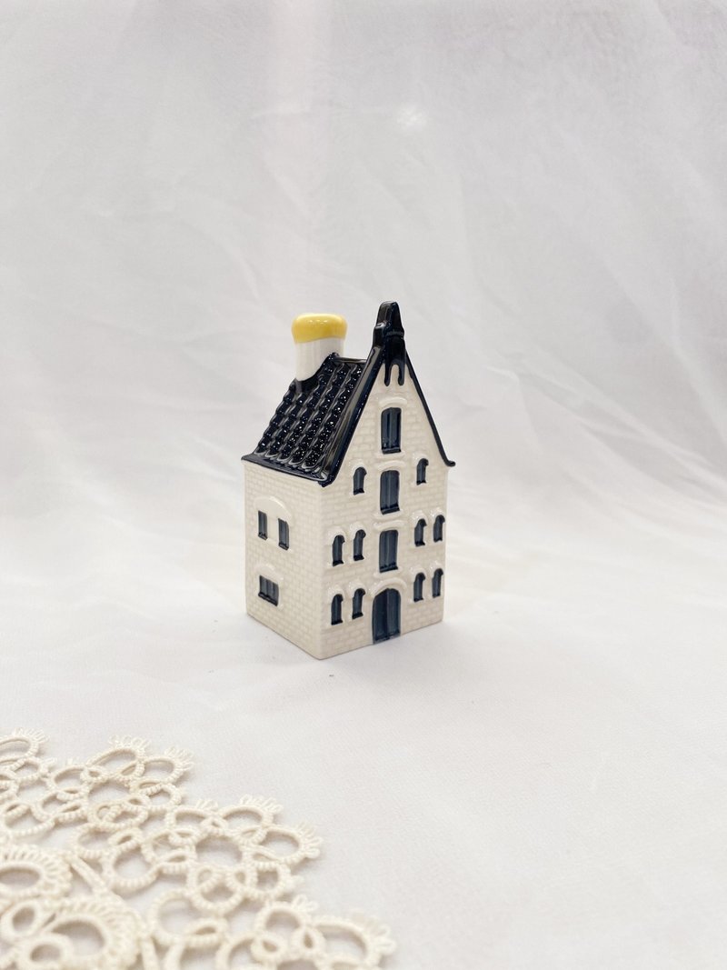 【好日戀物】荷蘭KLM皇家航空代爾夫特藍陶小屋 #70 - 擺飾/家飾品 - 陶 白色