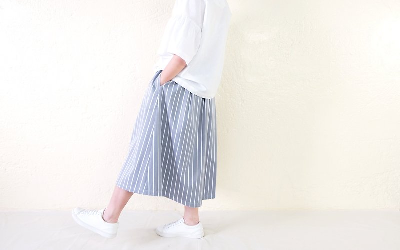 [Spot] Elastic skirt / white pattern on gray background - Skirts - Cotton & Hemp Gray