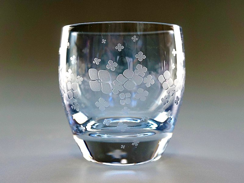 Hydrangea cup [Tsukusa] - แก้วไวน์ - แก้ว สีน้ำเงิน
