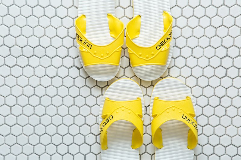 下雨天雙人組合 - 雨傘 x 2 與 經典黃白拖 x 2 - 拖鞋 - 塑膠 黃色