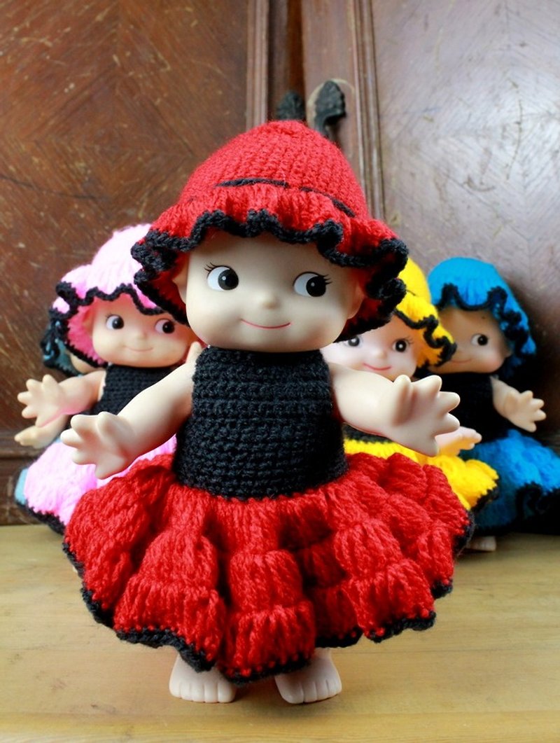 小龜葛葛 - 可愛編織洋裝小Q比-紅 - 公仔模型 - 其他材質 多色