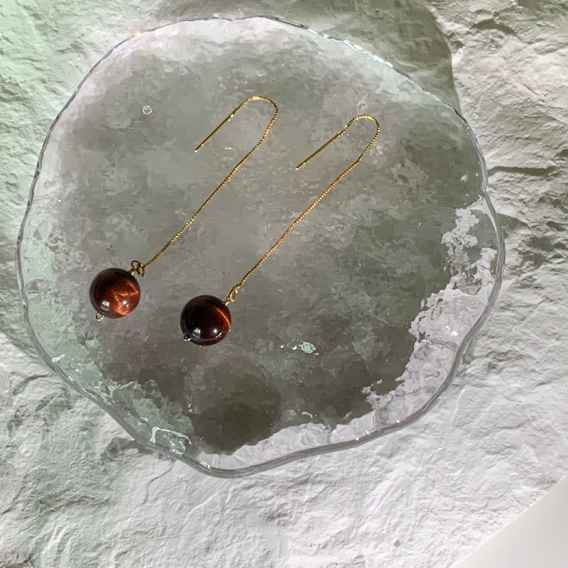 【 荷魯斯之眼 】虎眼石 設計款水晶耳環 - 耳環/耳夾/耳骨夾 - 水晶 紅色