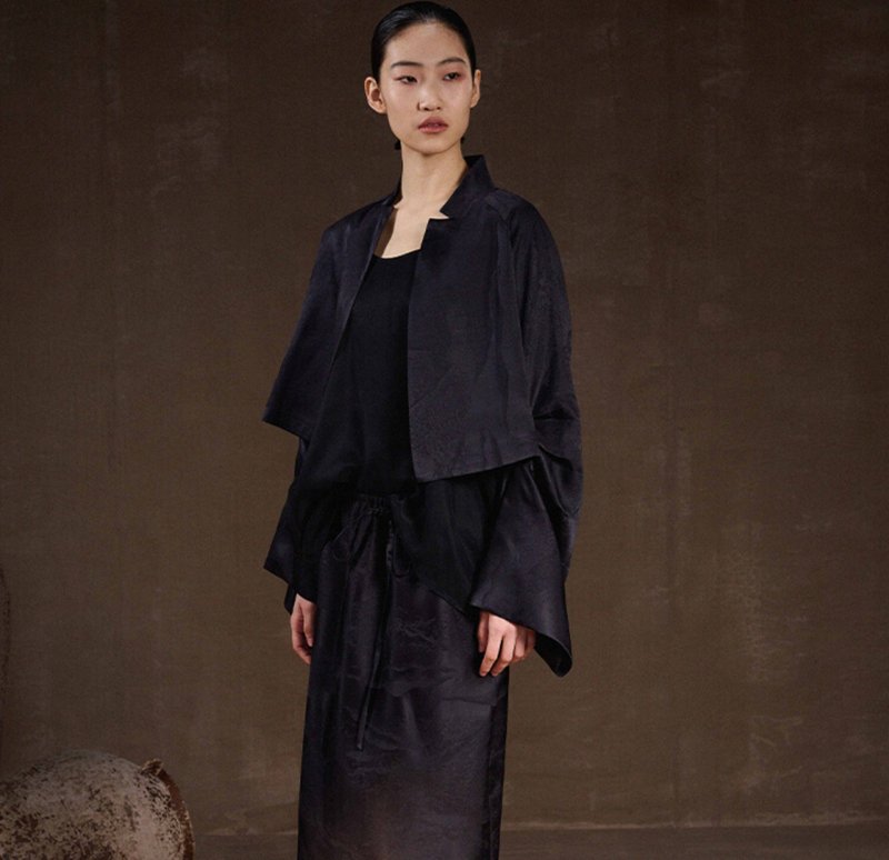 【香云紗】新中式復古 禪意桑蠶絲外套 - 女上衣/長袖上衣 - 絲．絹 黑色