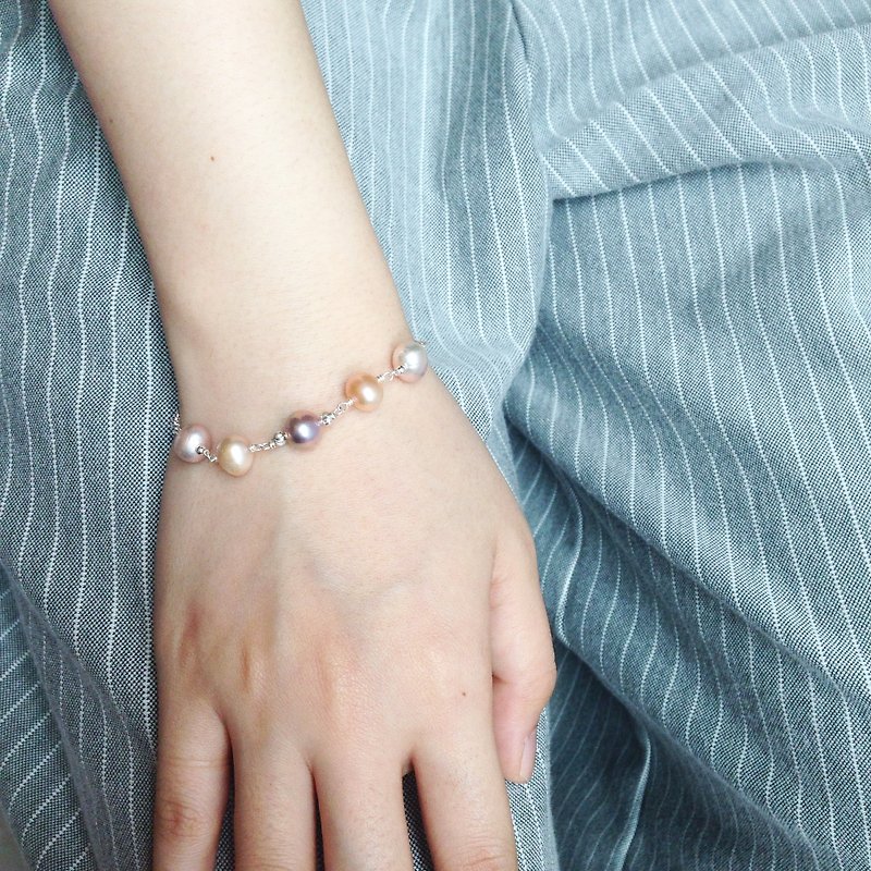 ［Classical collection ］Yummy Candy .925 Sterling Silver freshwater pearl bracelet - สร้อยข้อมือ - เครื่องเพชรพลอย หลากหลายสี