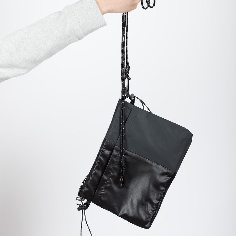 Errorism * Colour blocking shoulder bag - กระเป๋าแมสเซนเจอร์ - วัสดุกันนำ้ 