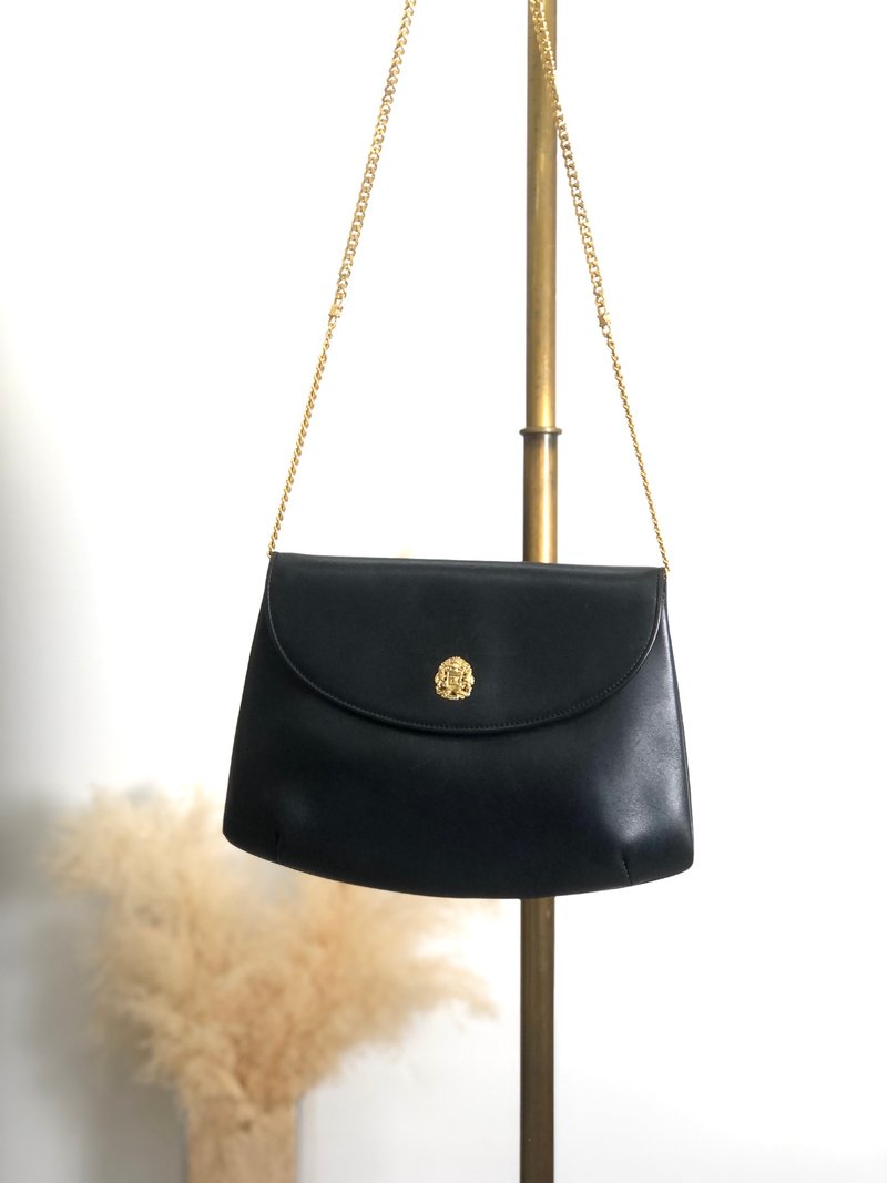 【 日本直送　名牌中古包 】CELINE セリーヌ ショルダーバッグ ブラック エンブレム ブラゾン レザー チェーン vintage オールド hp4pbe - 側背包/斜背包 - 真皮 黑色