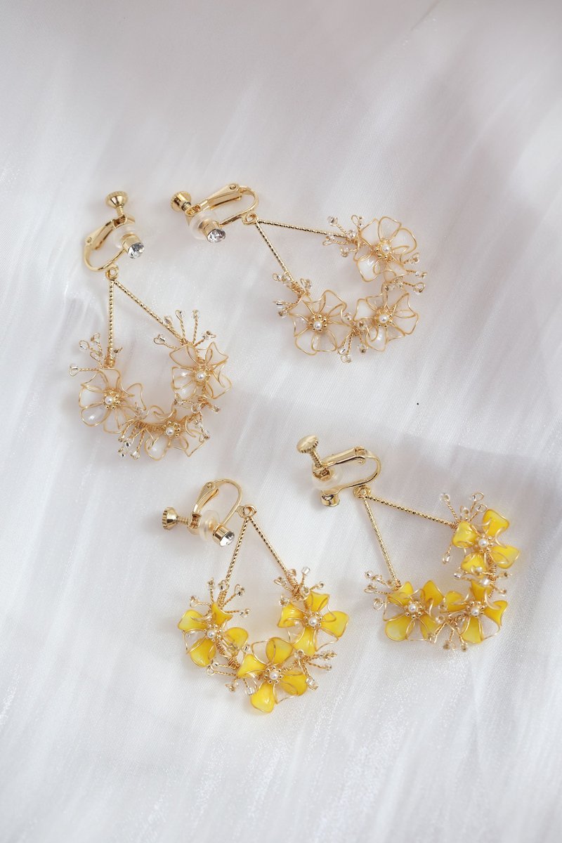 プリンセスガーデンサークルダングルピアス925シルバー/イヤリング - ピアス・イヤリング - レジン イエロー