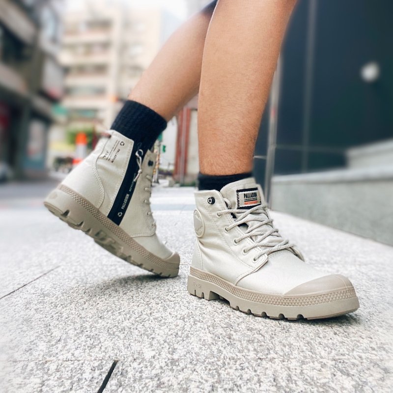 [Member Day] PALLADIUM RCYCL LT+WP+Z trendy lightweight zipper waterproof boots 77037 - รองเท้าลำลองผู้หญิง - วัสดุอื่นๆ หลากหลายสี