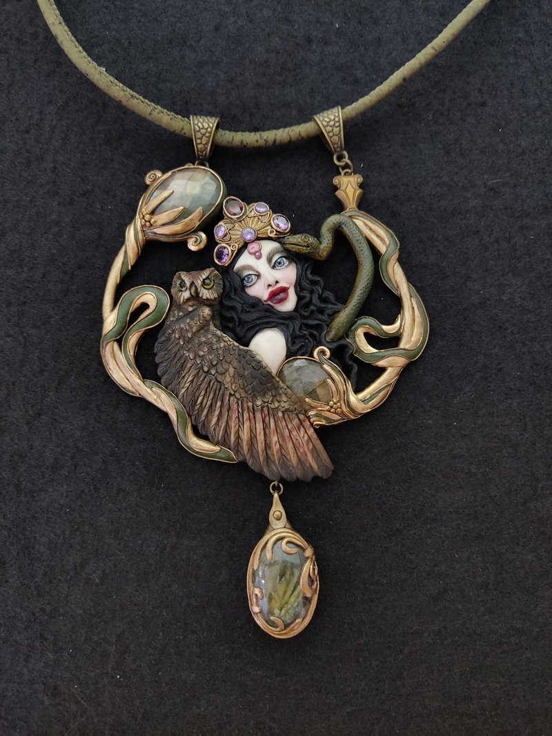 Necklace Mistress of the Forest - Necklaces - Clay 