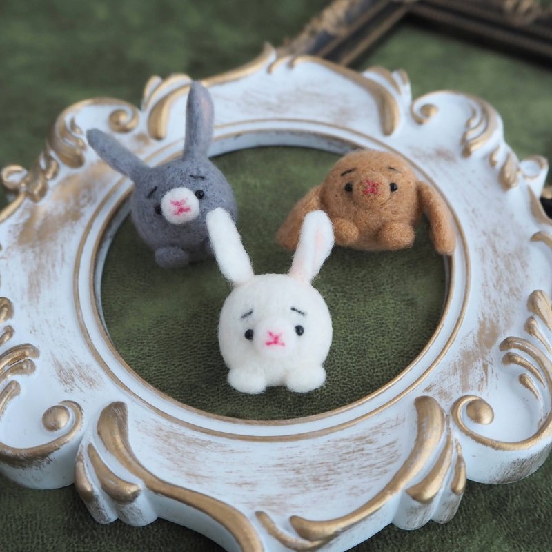 -Take me with you - Mayu rabbit brooch (white, gray, brown) wool felt - Brooches - Wool White