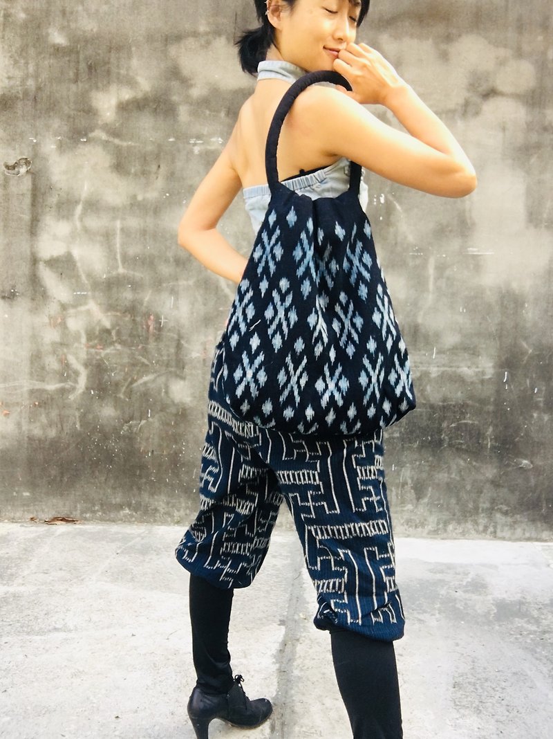 【シュウ】ブルーエカ手織りトーテムサイドオープンバッグ/個性的なカスタマイズ - ショルダーバッグ - コットン・麻 ブルー