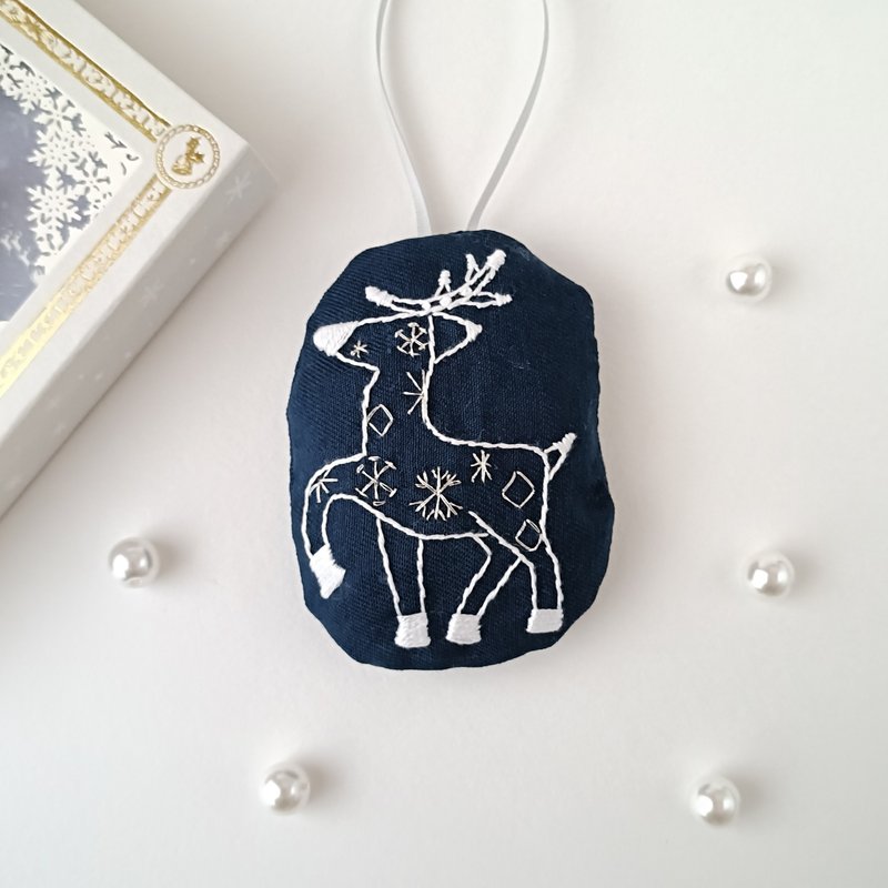シックなトナカイのクリスマス刺繍オーナメント - 其他 - 棉．麻 藍色