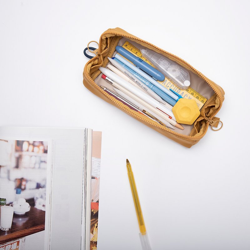 Pouch+ Waterproof Storage Pen Bag Retro Solid Color Large Opening Large Capacity Mustard Yellow - กล่องดินสอ/ถุงดินสอ - ไนลอน 
