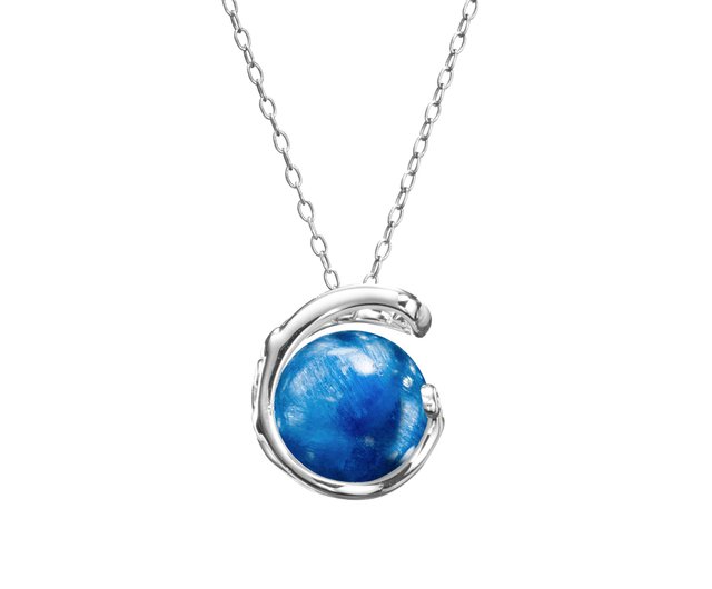 royal blue pendant necklace