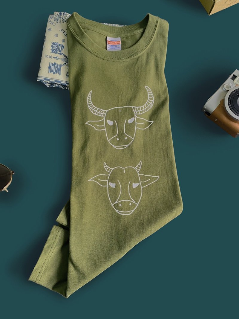 Buffalo and Cattle - Women's T-Shirts - Cotton & Hemp 