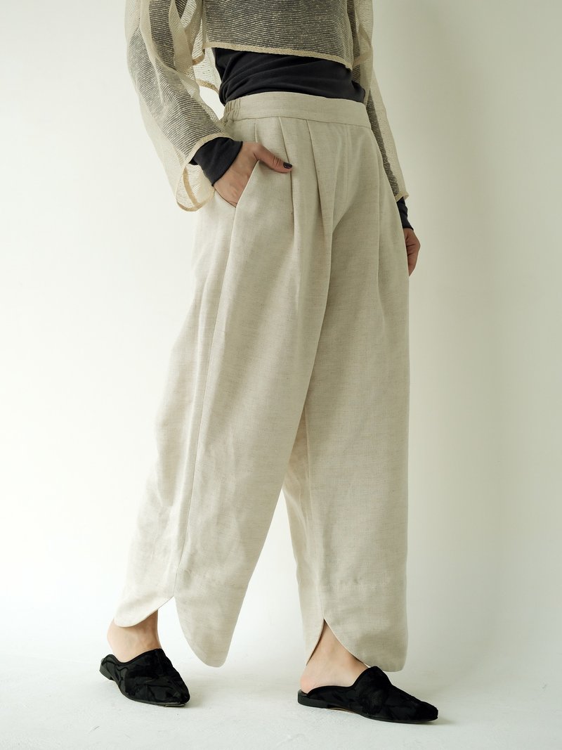 Sichuan Yi WEAR BEING wide version discounted curved trousers off-white - Unisex Pants - Cotton & Hemp White