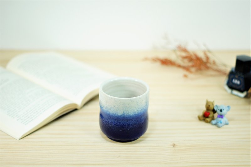 白藍腰身握杯,茶杯,水杯-容量約250ml - 咖啡杯/馬克杯 - 陶 藍色