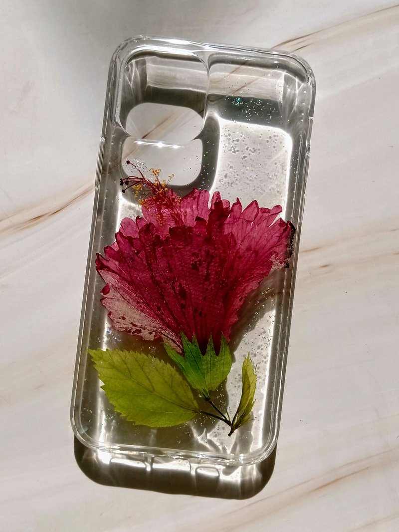 Pressed flowers phone case iPhone 12 Hibiscus Shop Phone Cases Pinkoi