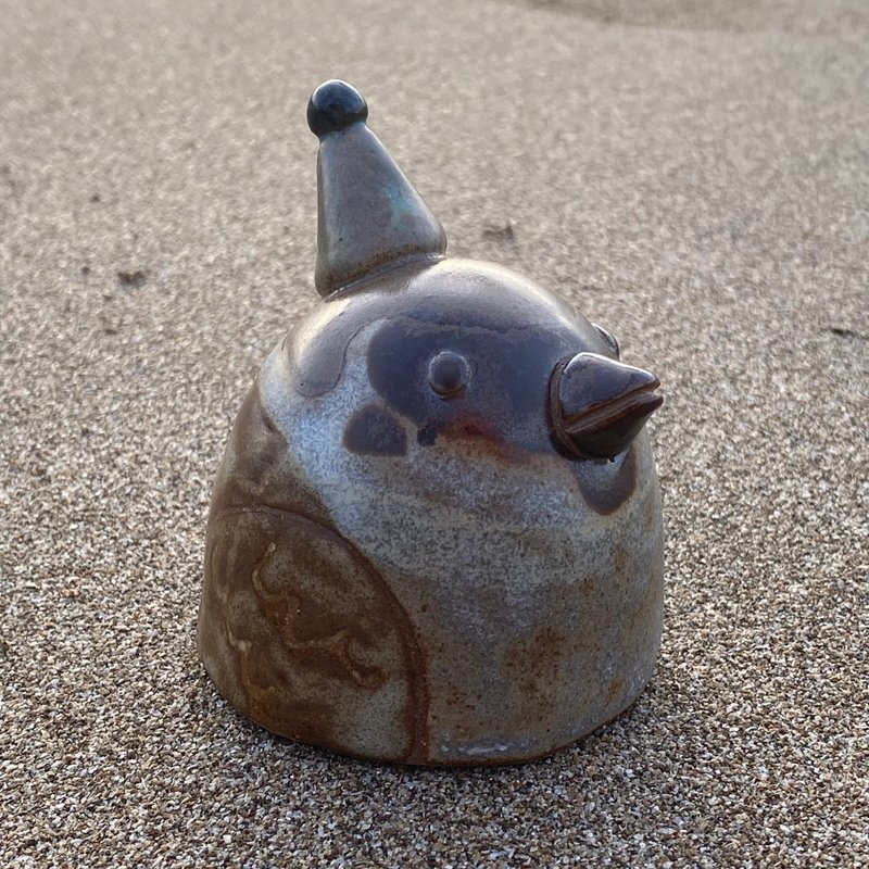 【タケ-TA KE Studio】Sparrow-Green Party Hat - Items for Display - Pottery Brown