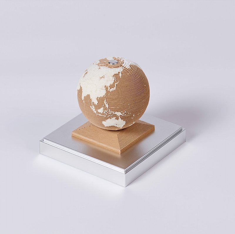 2024年 3D紙彫刻アースカレンダー【英語インターナショナル版】 イエロー-S.F. Air - カレンダー - 紙 カーキ