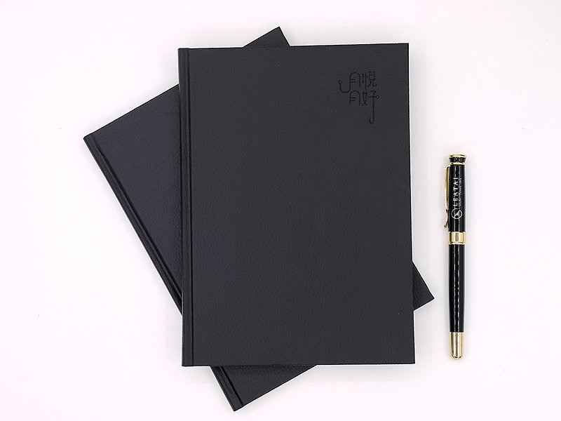 A5 Hardbound 2017 Journal, Black cover with Graph Fountain Pen Friendly Paper - สมุดบันทึก/สมุดปฏิทิน - หนังแท้ สีดำ
