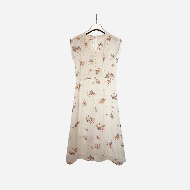 Dislocation vintage / beige flower dress no.1140 vintage - ชุดเดรส - เส้นใยสังเคราะห์ ขาว