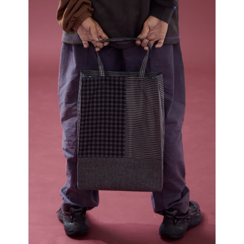 VARIABLE 灰色圖騰印刷拚接Tote Bag - 手提包/手提袋 - 聚酯纖維 灰色