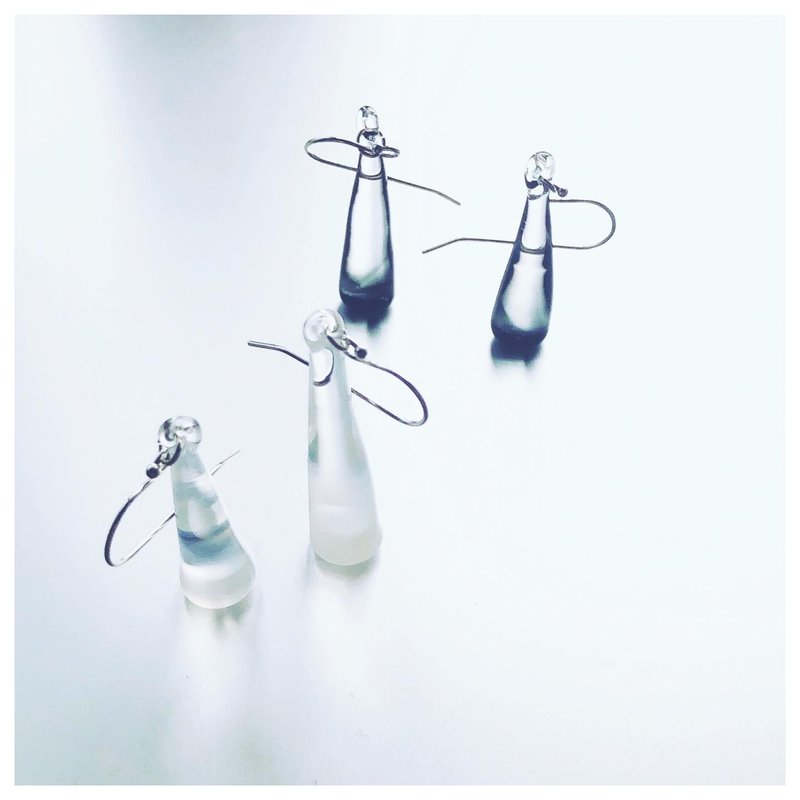 Moon drop shaped Earring - Earrings & Clip-ons - Glass Transparent