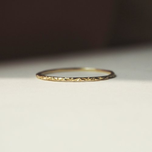 Kou Jewellery 14K 純K金-手工菱格紋 細戒, 線戒