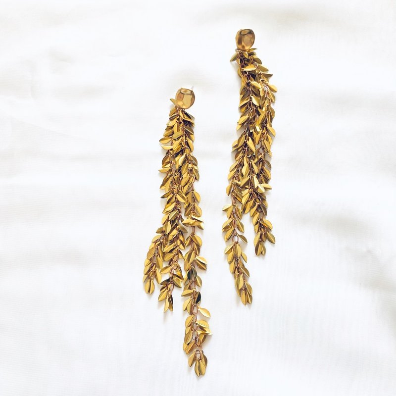 Leaf chain long earrings - Earrings & Clip-ons - Copper & Brass Gold