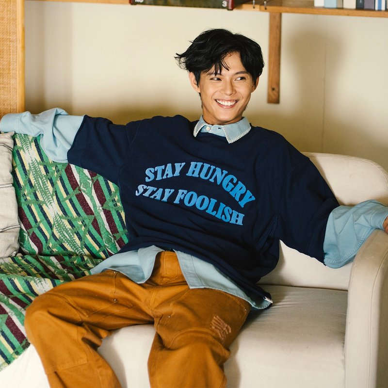 【P仔系列】植絨印花字句Tee - 深藍色//黃色 (TP1737) - 帽T/大學T - 棉．麻 藍色