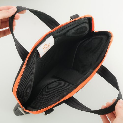 Sitting Tiger Laptop / Tablet Pouch 12-14インチ Sitting Tiger Laptop / Tablet Pouch 12-14インチ (MUZIK TIGER